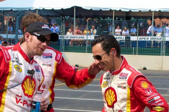 Last minute encouragement for Helio Castroneves Helio smiling, ready to go!